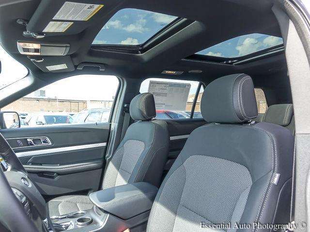 Ford Explorer 2017 photo 9